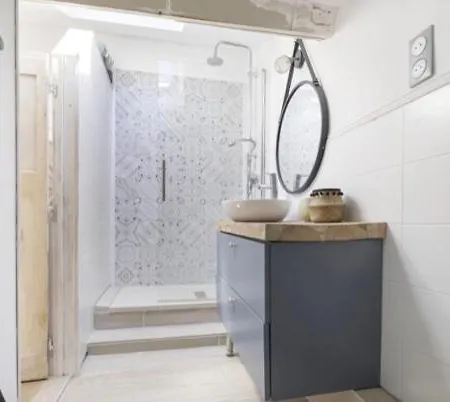 Rum i privatbostad Loft Frontiere Montagne Et Urrugne